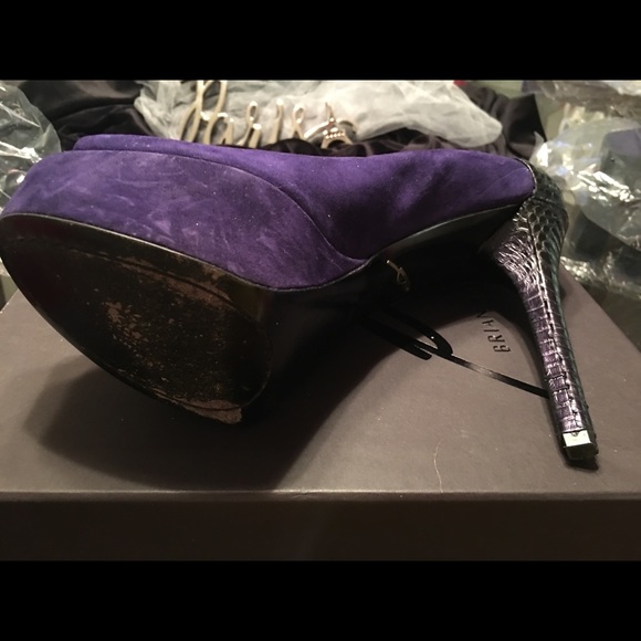 B Brian Atwood Metallic Snake Heel ( Size 40.5) - Picture 5 of 5